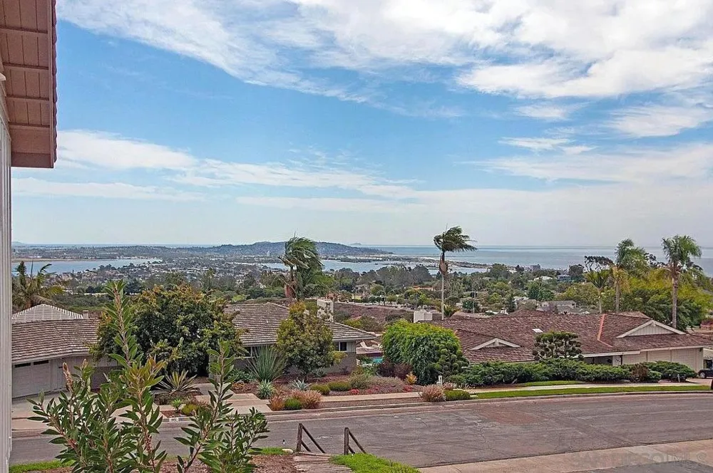 5415 Thunderbird La Jolla, CA 92037