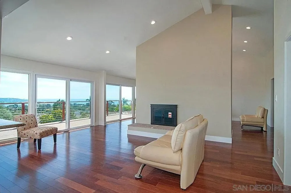 5415 Thunderbird La Jolla, CA 92037