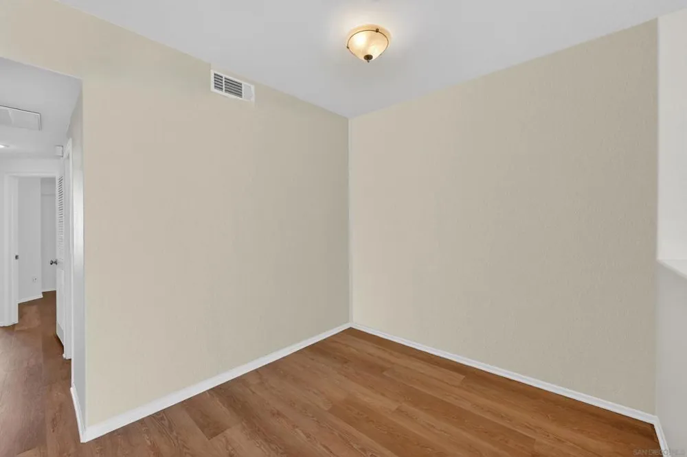 1040 S San Marino Way Anaheim, CA 92808