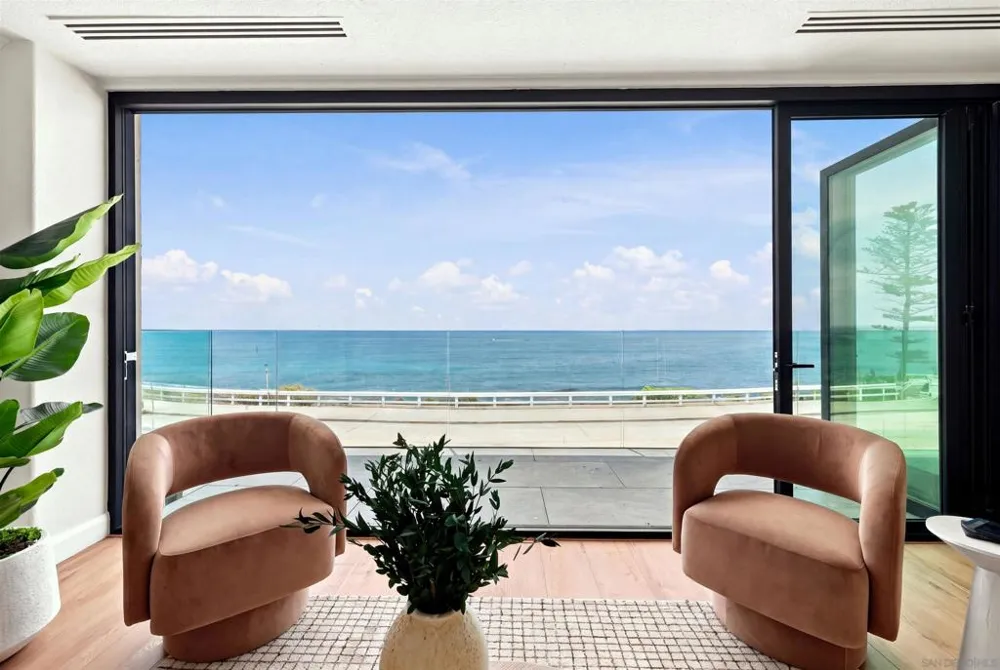 939 Coast Blvd. #Unit 103 La Jolla, CA 92037