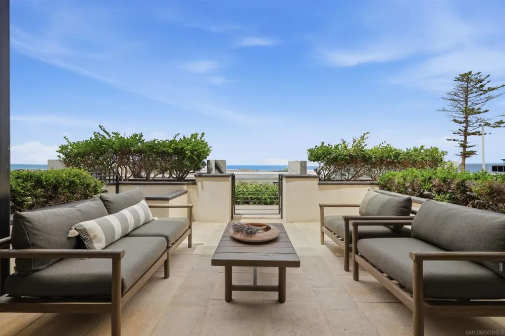 939 Coast Blvd. #Unit 103 La Jolla, CA 92037