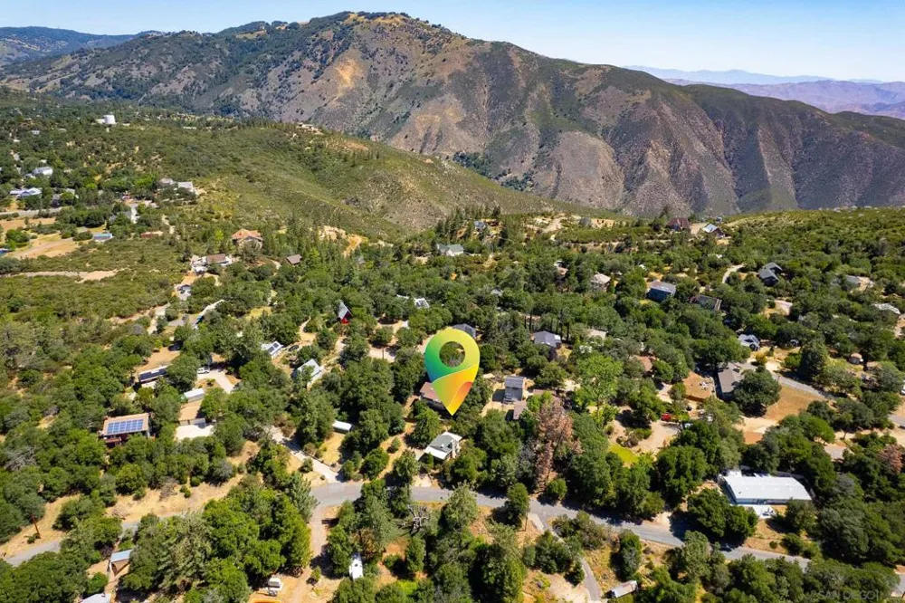 2727 Lakeview Dr Julian, CA 92036
