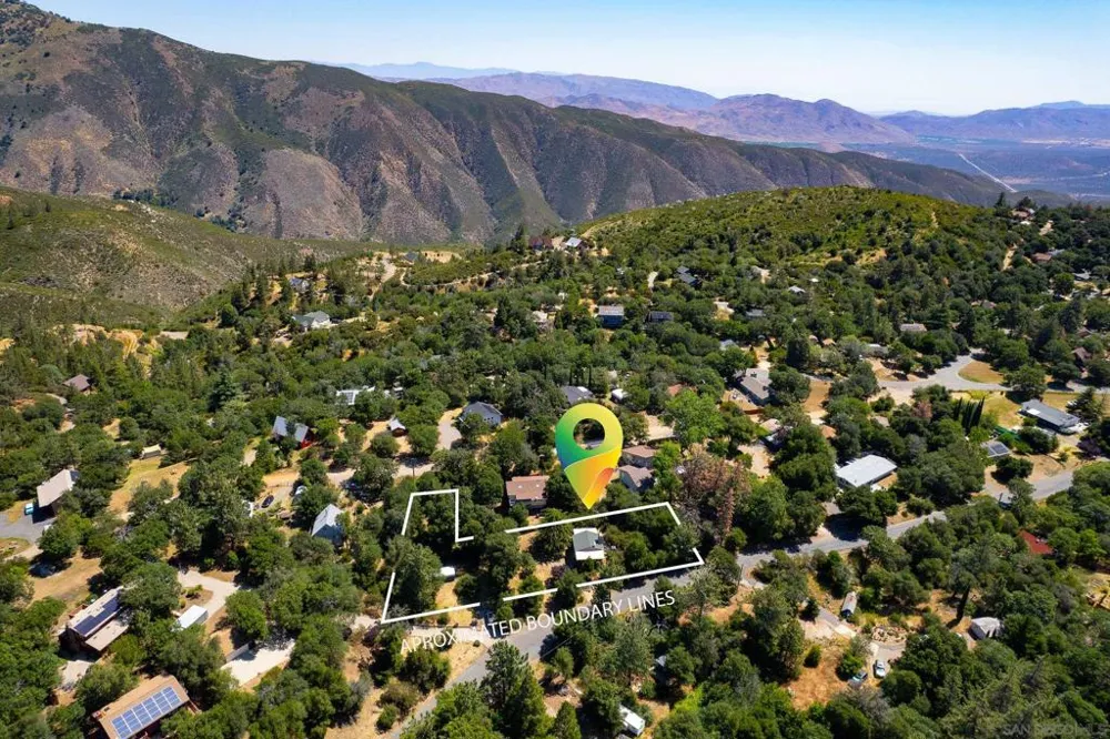 2727 Lakeview Dr Julian, CA 92036