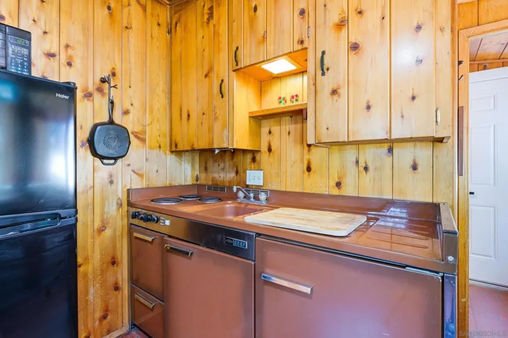 2727 Lakeview Dr Julian, CA 92036