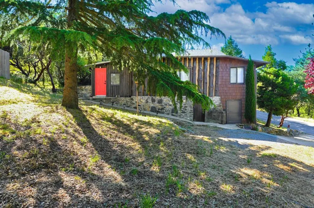 2727 Lakeview Dr Julian, CA 92036