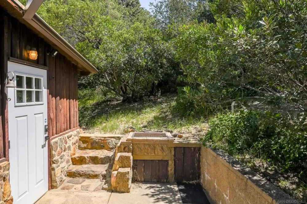 2727 Lakeview Dr Julian, CA 92036
