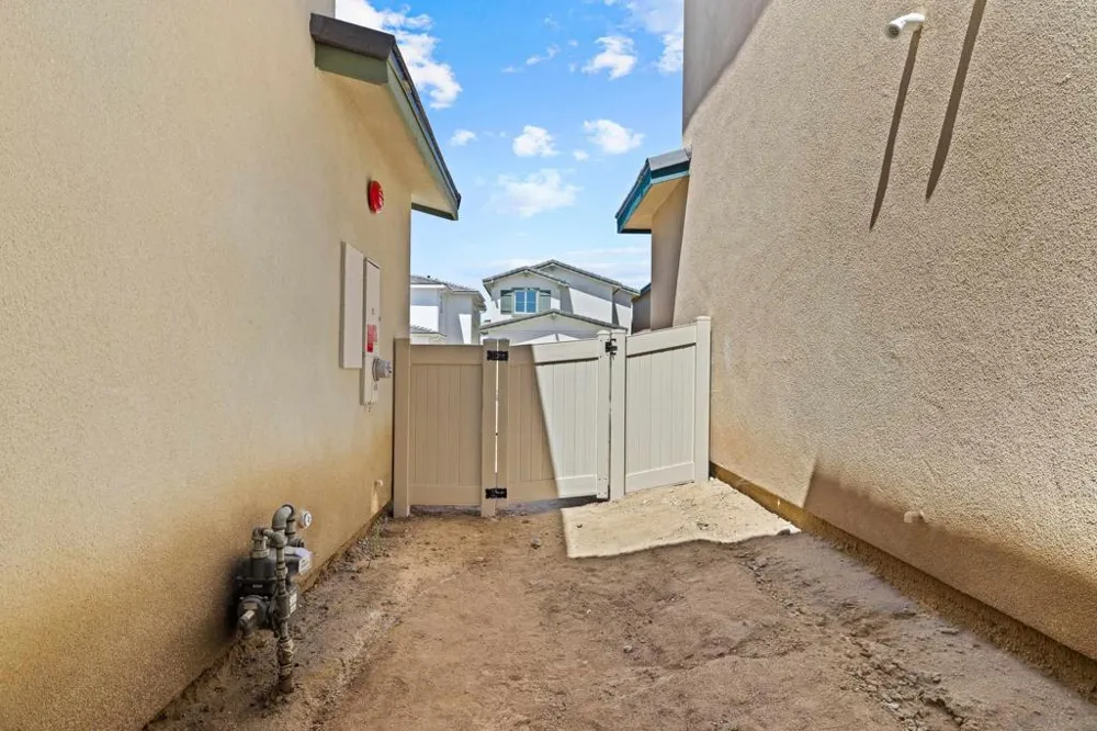 13404 Wagon Lane Valley Center, CA 92082