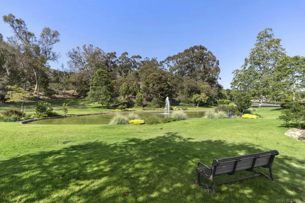 6567 Caminito Catalan La Jolla, CA 92037