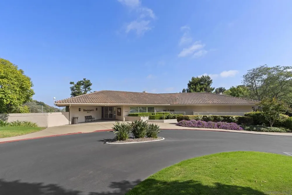 6567 Caminito Catalan La Jolla, CA 92037