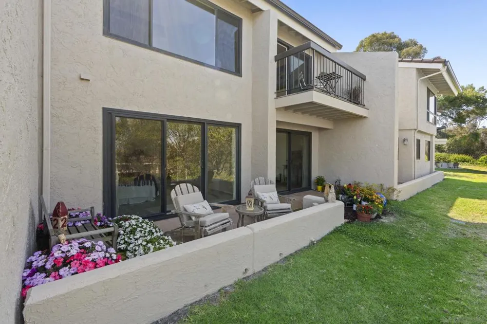 6567 Caminito Catalan La Jolla, CA 92037