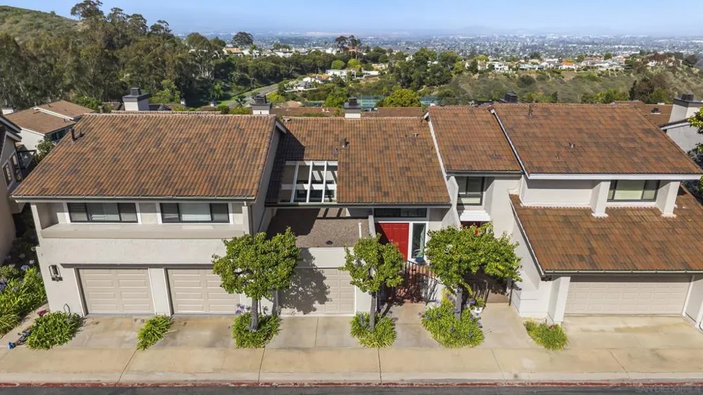 6567 Caminito Catalan La Jolla, CA 92037