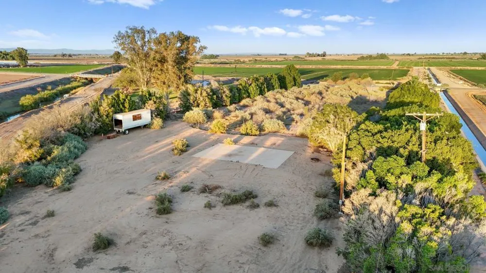 2465 Meloland Rd El Centro, CA 92243