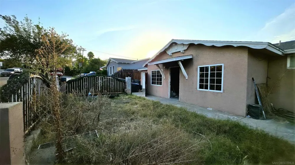 1514 Tarleton st Spring Valley, CA 91977