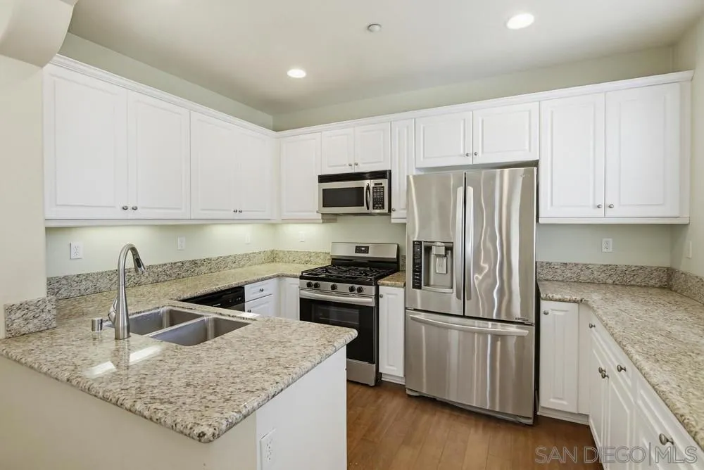 3643 Jetty Point Carlsbad, CA 92010
