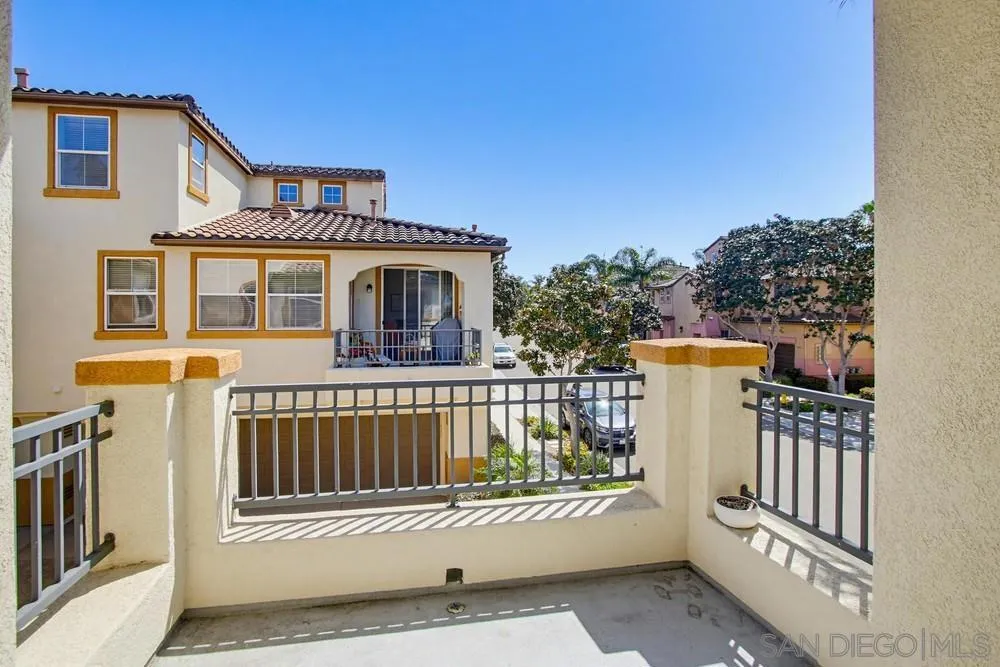 3643 Jetty Point Carlsbad, CA 92010
