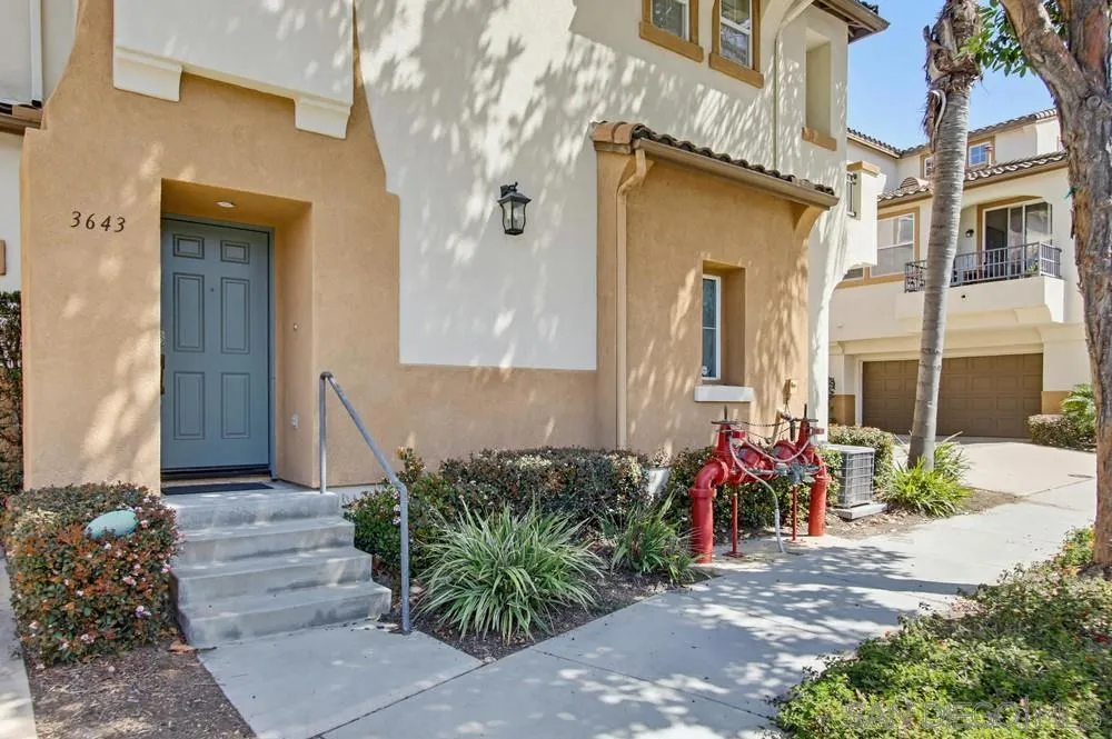 3643 Jetty Point Carlsbad, CA 92010