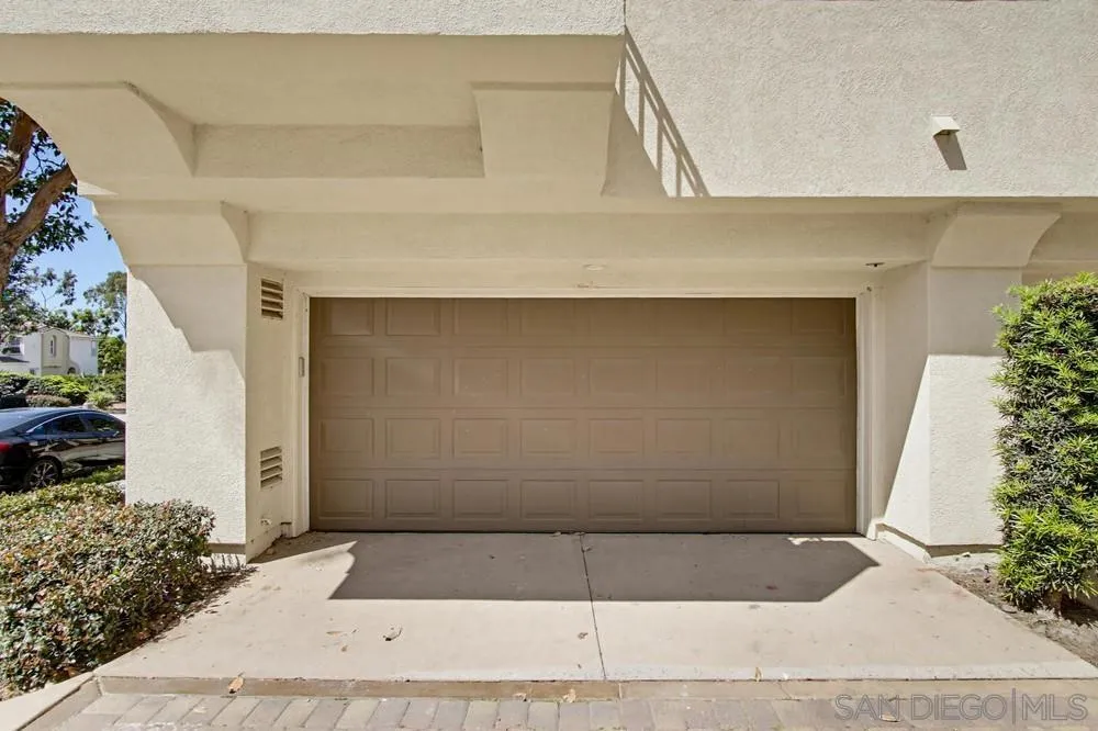 3643 Jetty Point Carlsbad, CA 92010