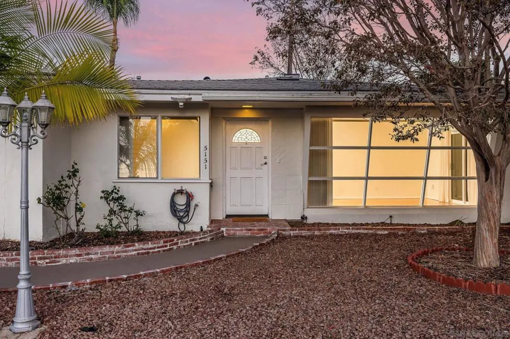 5151 Ewing St San Diego, CA 92115