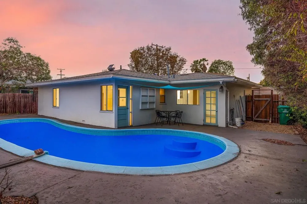 5151 Ewing St San Diego, CA 92115