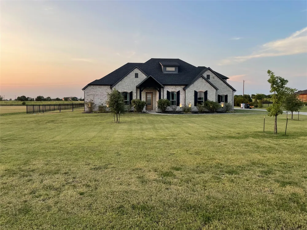 4223 Waterstone Estates Drive McKinney, TX 75071