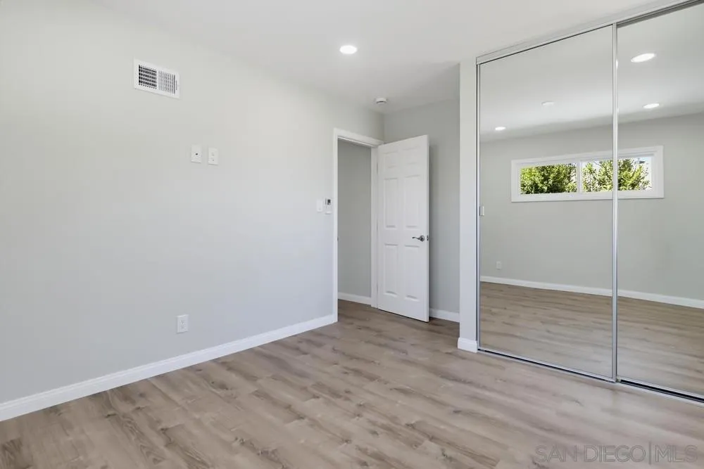 5609 Barclay Ave San Diego, CA 92120