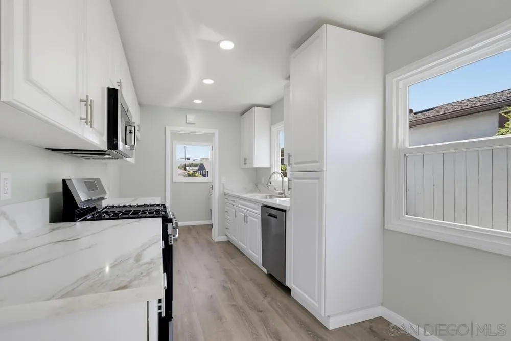 5609 Barclay Ave San Diego, CA 92120