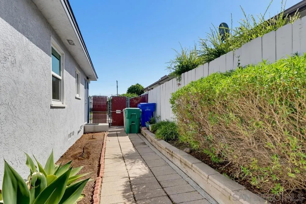 5609 Barclay Ave San Diego, CA 92120