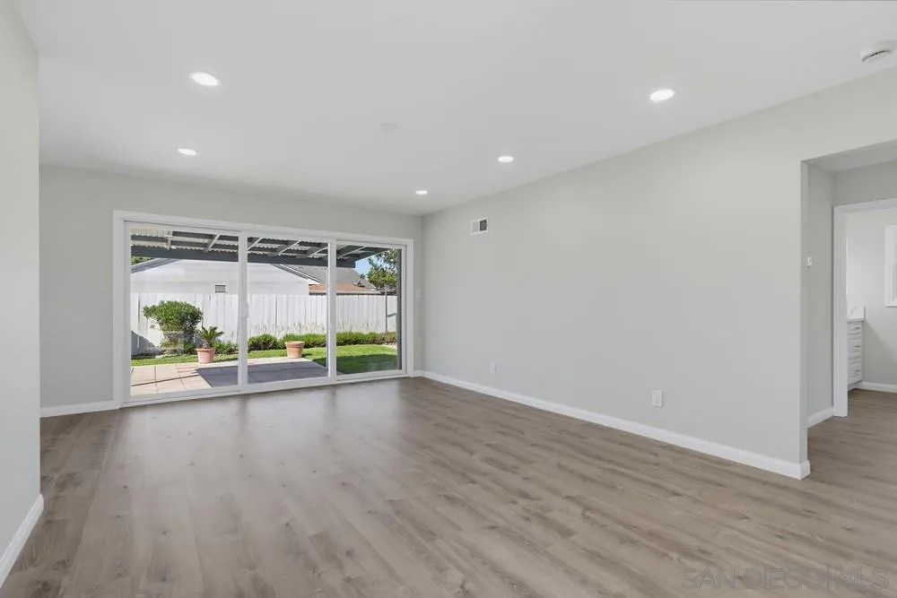 5609 Barclay Ave San Diego, CA 92120