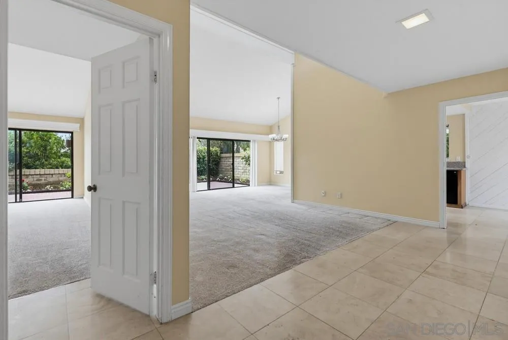 1731 Caminito Ardiente La Jolla, CA 92037