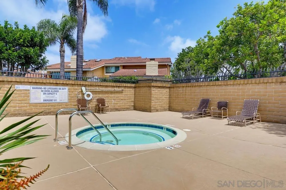 1731 Caminito Ardiente La Jolla, CA 92037