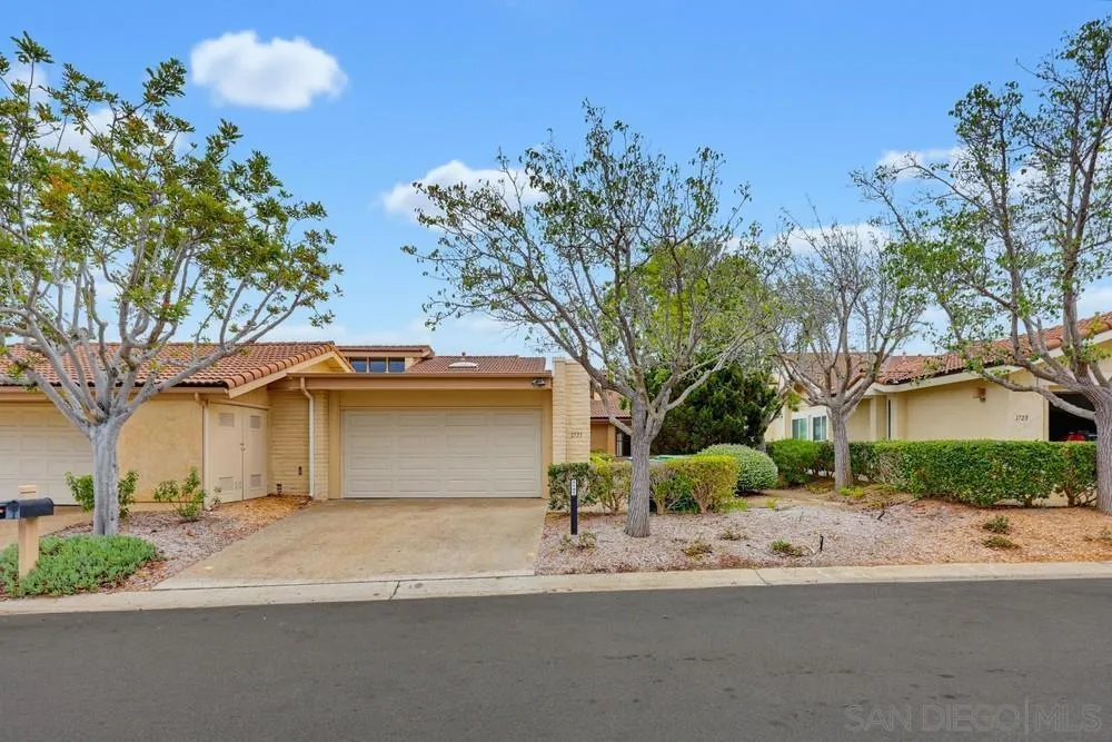 1731 Caminito Ardiente La Jolla, CA 92037