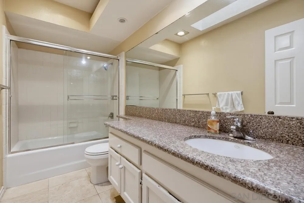 1731 Caminito Ardiente La Jolla, CA 92037