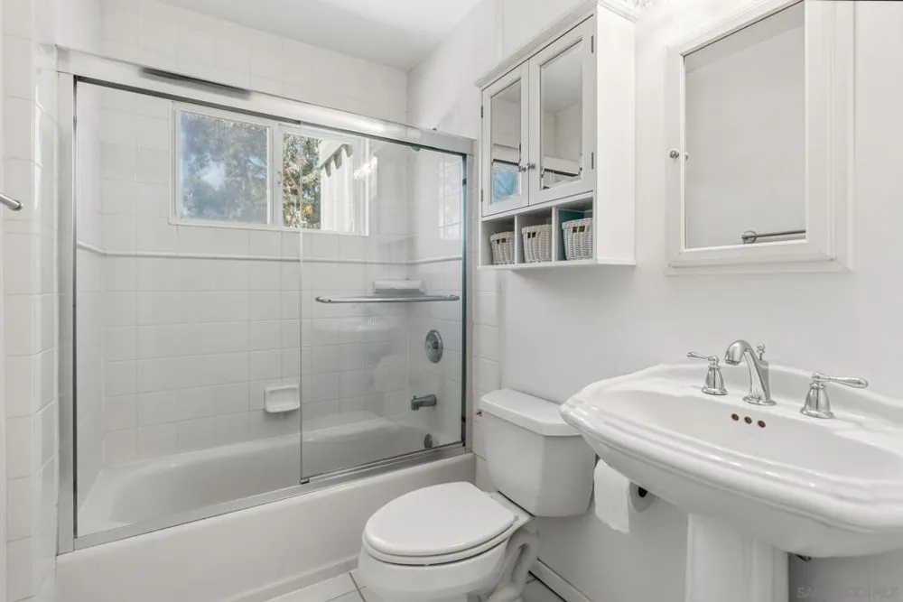 4216 Calavo Dr La Mesa, CA 91941