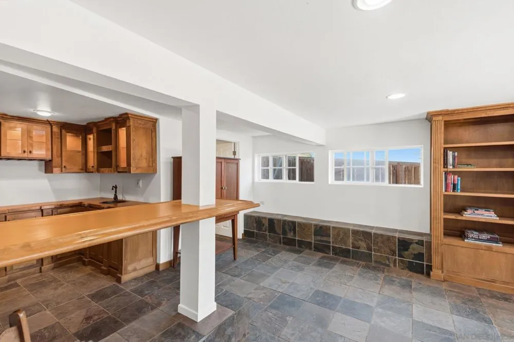 4216 Calavo Dr La Mesa, CA 91941
