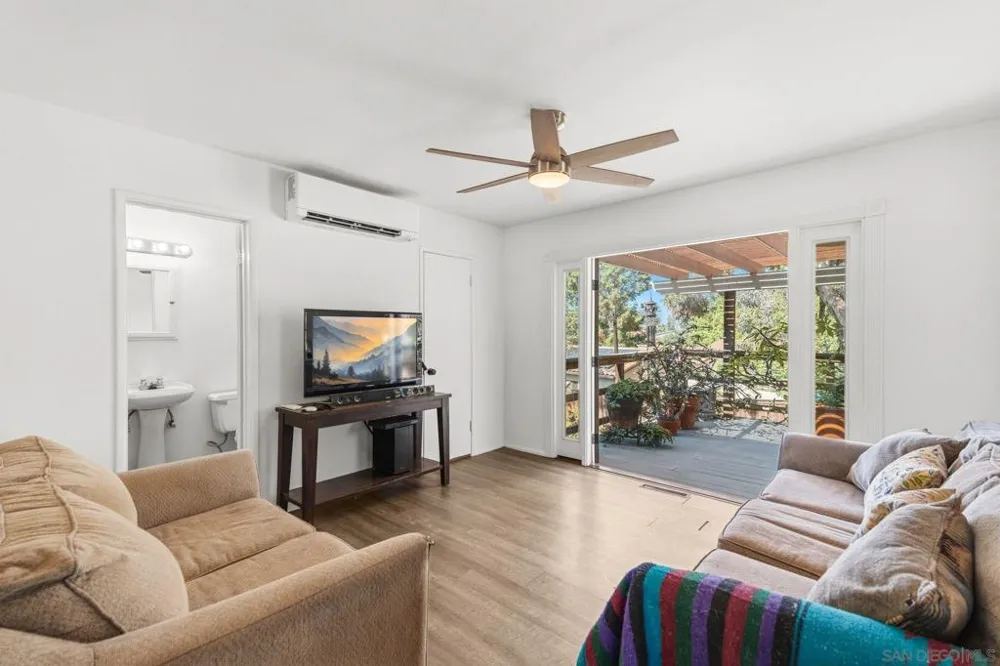 4216 Calavo Dr La Mesa, CA 91941