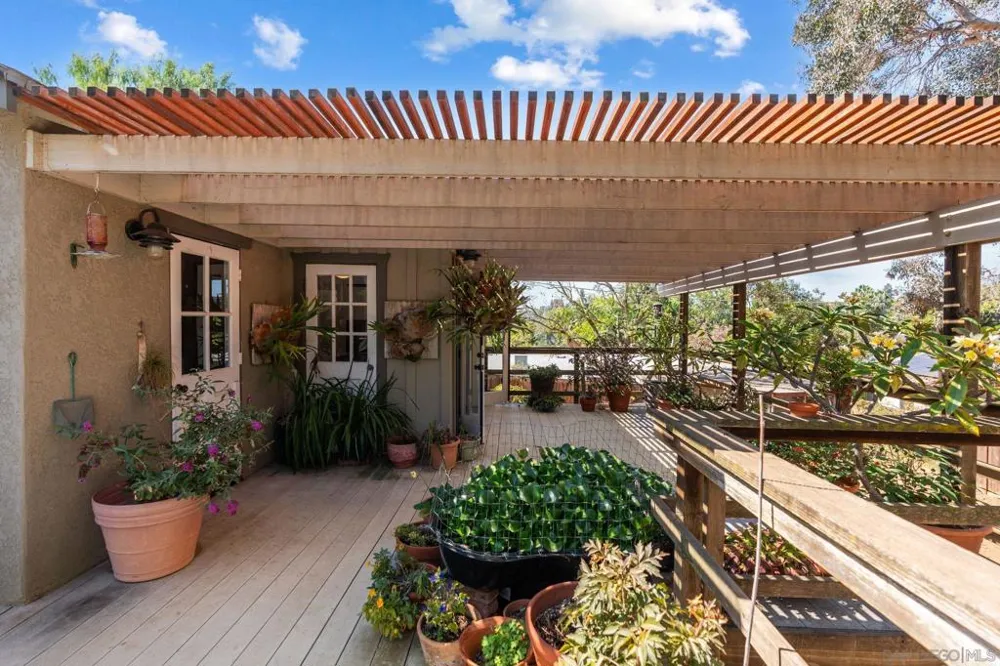 4216 Calavo Dr La Mesa, CA 91941