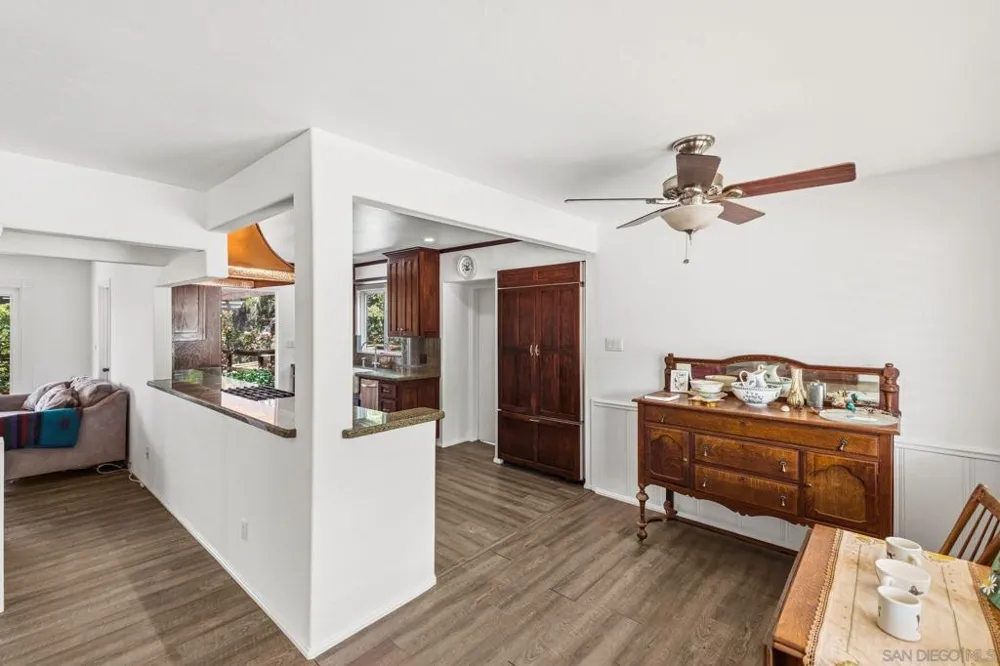 4216 Calavo Dr La Mesa, CA 91941