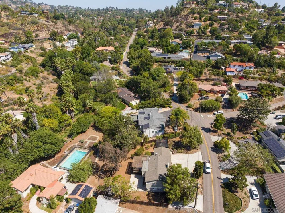 4216 Calavo Dr La Mesa, CA 91941