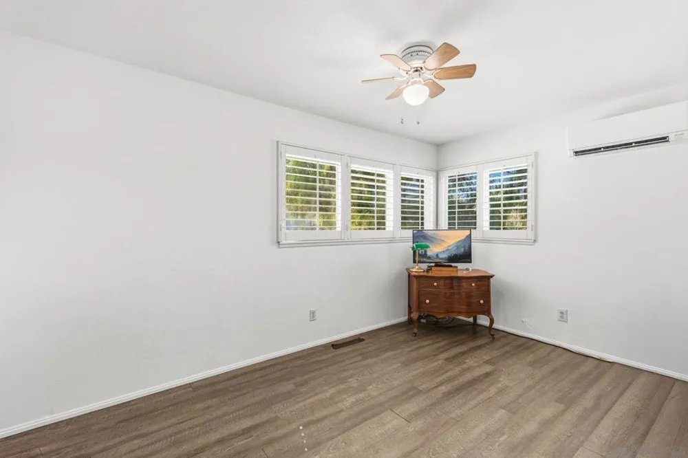 4216 Calavo Dr La Mesa, CA 91941