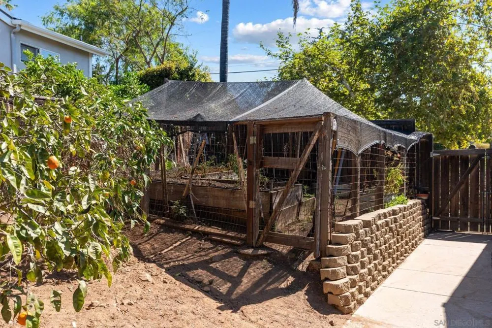 4216 Calavo Dr La Mesa, CA 91941