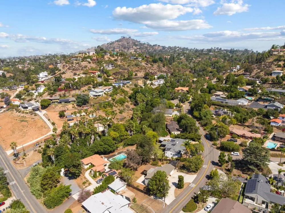 4216 Calavo Dr La Mesa, CA 91941