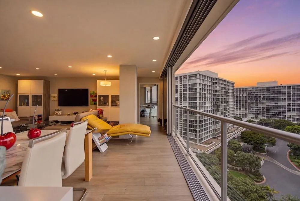 1750 Avenida Del Mundo #1008 Coronado, CA 92118