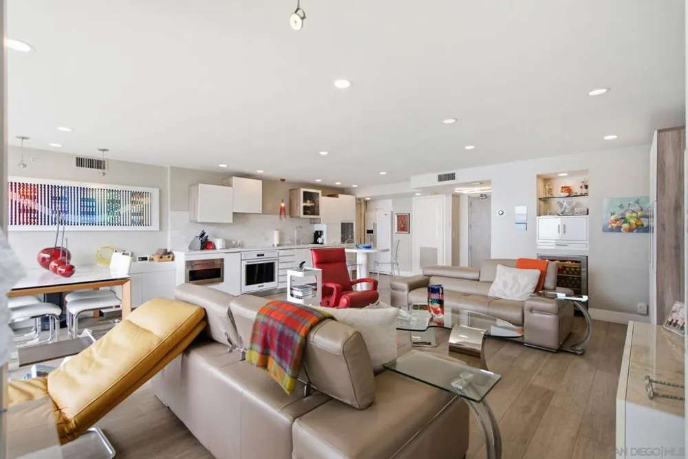 1750 Avenida Del Mundo #1008 Coronado, CA 92118