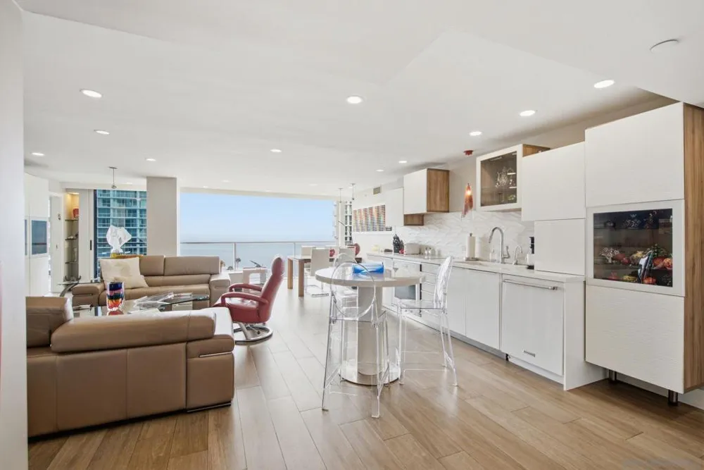 1750 Avenida Del Mundo #1008 Coronado, CA 92118