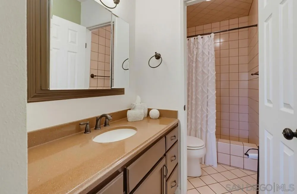 13206 Saddle Ridge Rd Lakeside, CA 92040