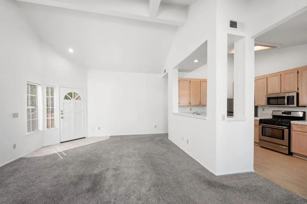 11340 Portobelo #3 San Diego, CA 92124