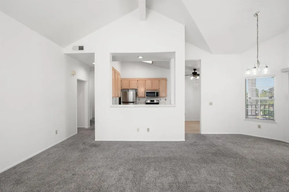 11340 Portobelo #3 San Diego, CA 92124