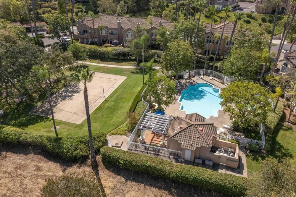 11340 Portobelo #3 San Diego, CA 92124