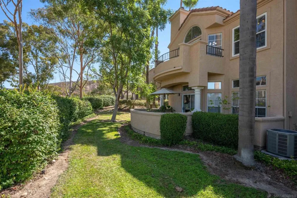 11340 Portobelo #3 San Diego, CA 92124