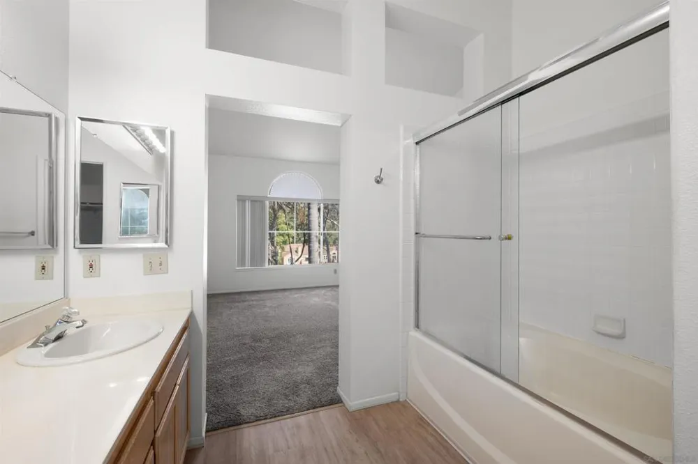11340 Portobelo #3 San Diego, CA 92124